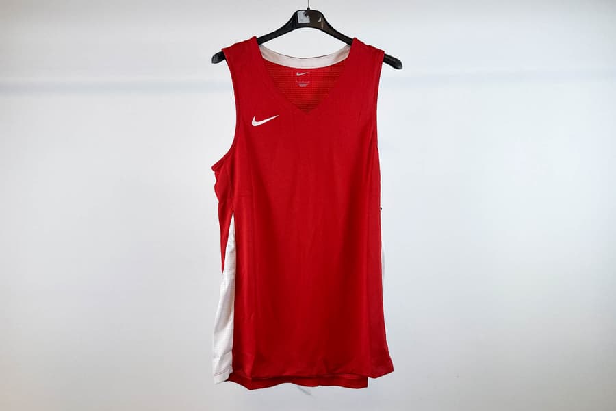 2 Herren Trikots Nike, Gr. M